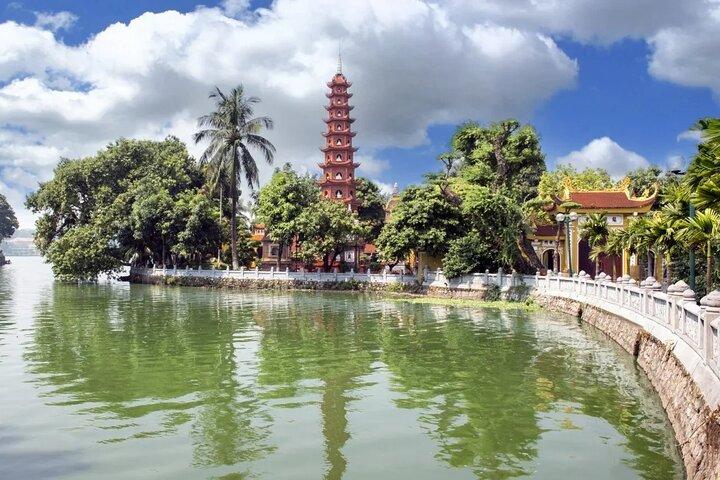 Hanoi Old Quarter Car Tour Experience