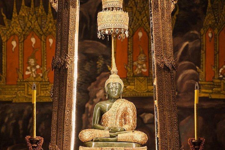 バンコク大宮殿と寺院プライベートツアー