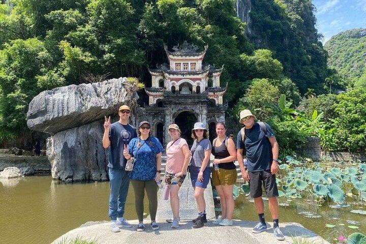 Lyx Ninh Binh Day Tour: Upptäck Trang An, Bich Dong, Mua Cave