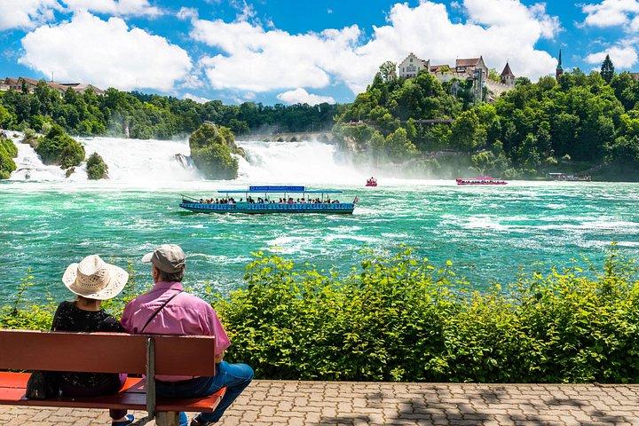 ラインの滝とシュタイン・アム・ラインプライベート日帰り旅行