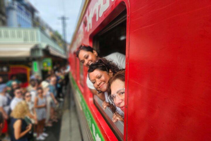 プライベートプレミアム鉄道市場、フローティングマーケット、バンコクの寺院