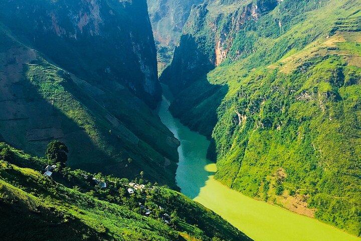 Excursão de 3 dias de Hanoi para Ha Giang com ônibus