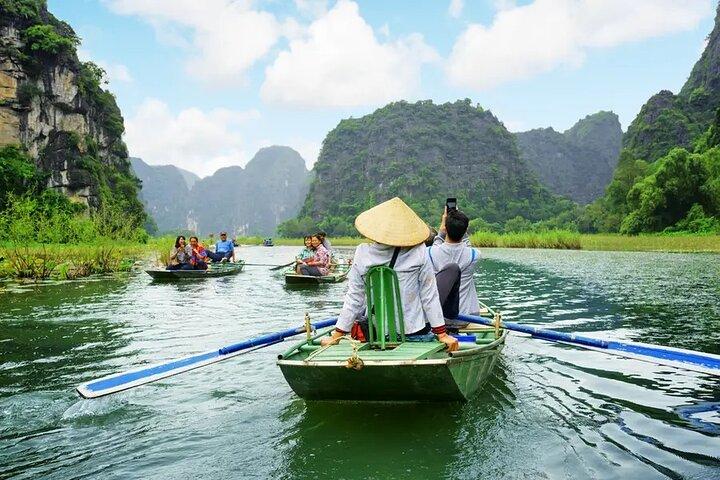 Elegante Tagesreise Hoa Lu und Tam Coc
