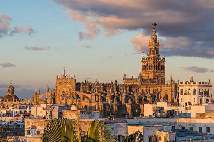 Sevilla: rondleiding door het Alcázar, de kathedraal, Giralda en Santa Cruz