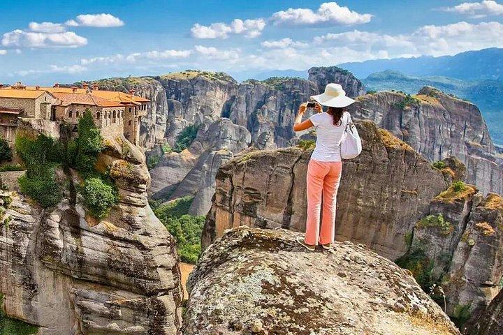 Day Trip to Meteora from Athens with A Private Driver