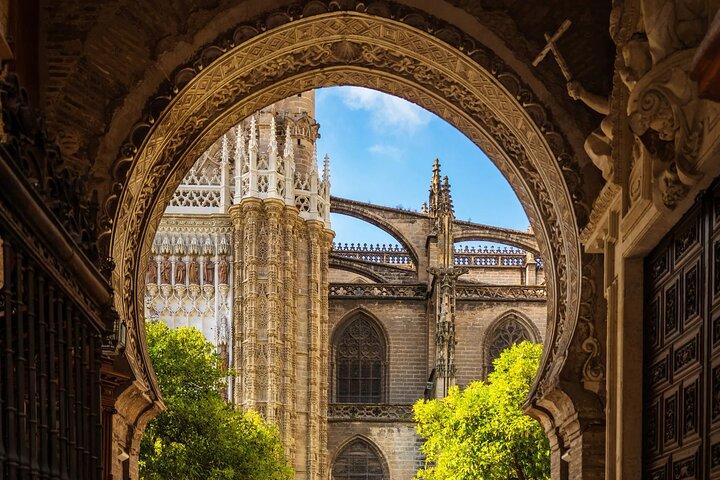 Sevilha: Visita guiada ao Alcázar, Catedral, Giralda e Santa Cruz