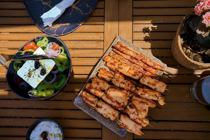 プライベート人気のミロスジープアドベンチャー：BBQ、ドリンク、ピックアップ