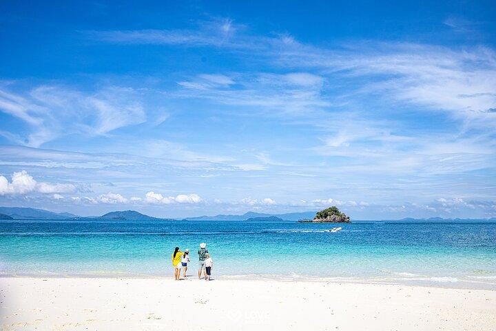 プーケットからスピードボートで行くヤオノイと香港日帰り旅行