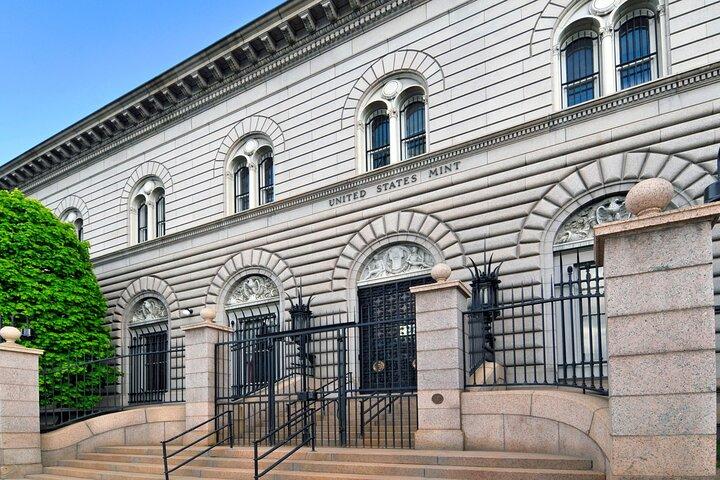 Denver Downtown Highlights Private Guided Walking Tour