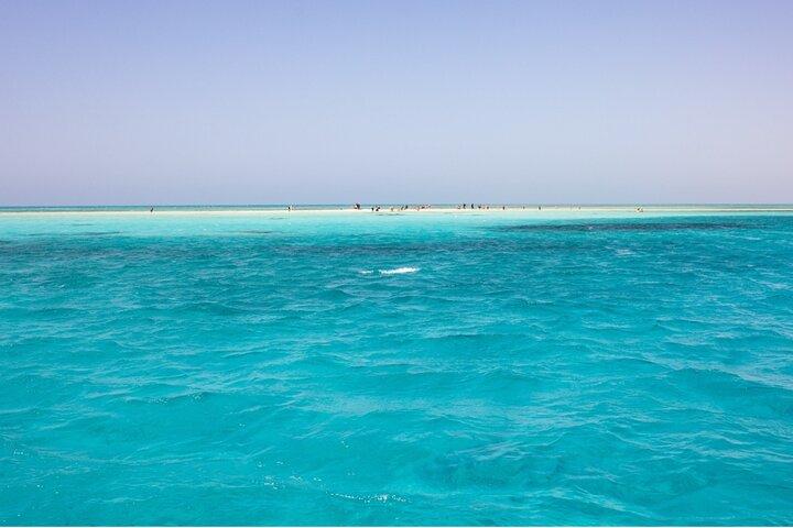 Sharm El-Sheikh: Ras Mohamed & White Island Snorkeling Trip