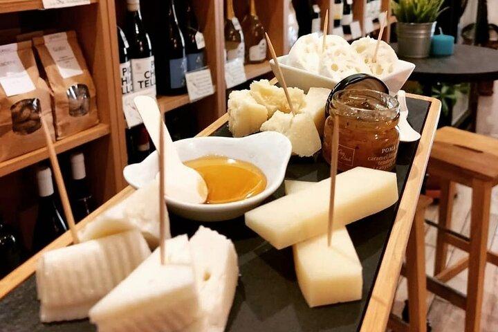 Degustación privada de vinos en Roma con deliciosas carnes y quesos