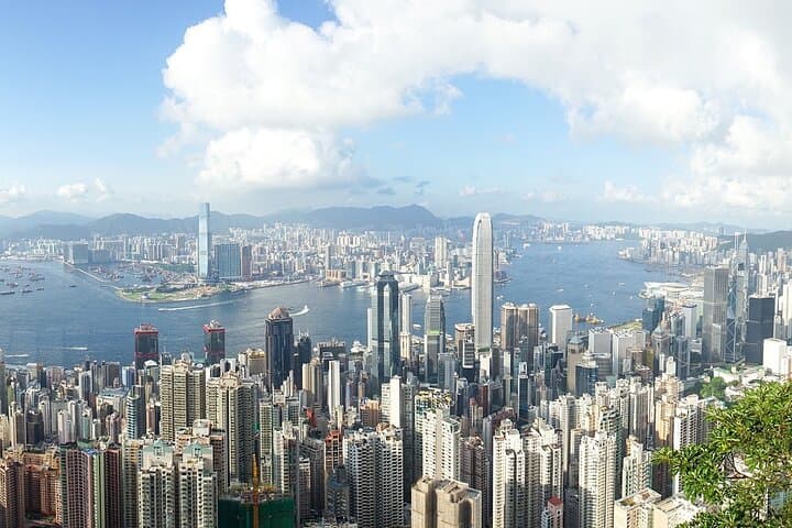 Hong Kong Highlights: A Private Layover Tour