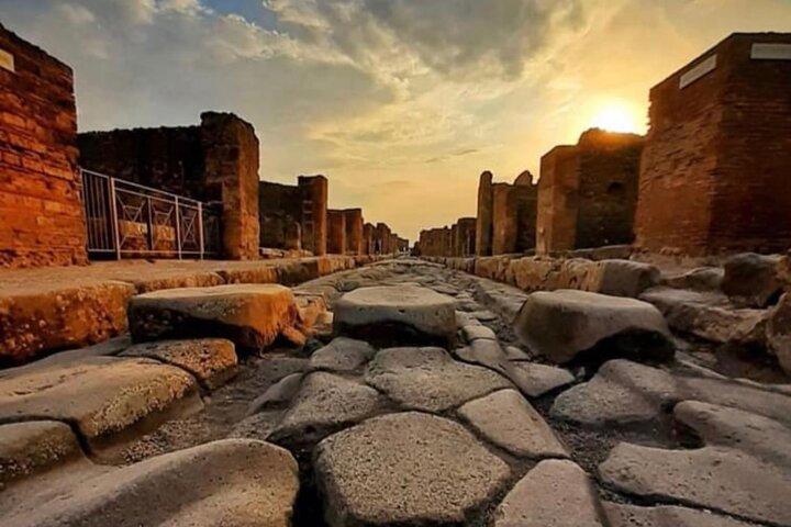 Transferência privada de Roma para Positano com Stop a Pompeii