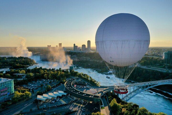 ナイアガラの滝バルーンライド空からの眺めとお土産写真