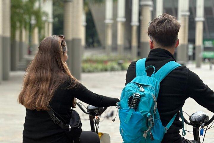 Medellin: elektrische fietstocht, stadscentrum, markt en Comuna 13