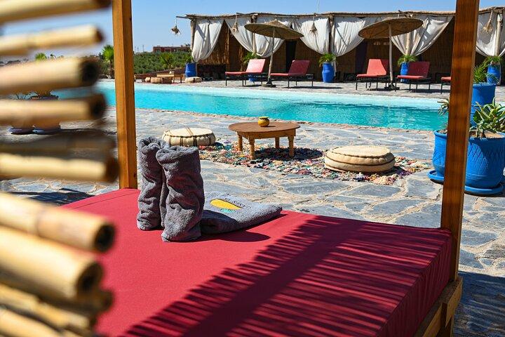 Agafay Desert Pool Dag & Marockansk Middag med Live Show