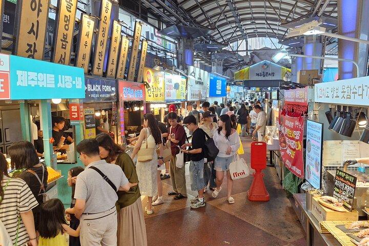 クルーズ乗客のための済州海岸小旅行：ユネスコ＆ハイライト