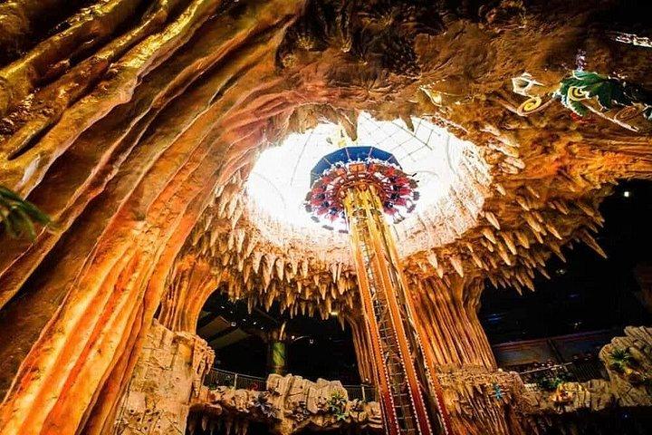フエからハイヴァンパス、バナヒルズプライベートツアー-ホイアンでドロップオフ