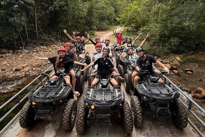 ランカウイケーブルカースカイブリッジとATVアドベンチャー（ランチ付き）