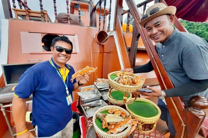 Crociera al tramonto di Krabi con cena a base di pesce al barbecue