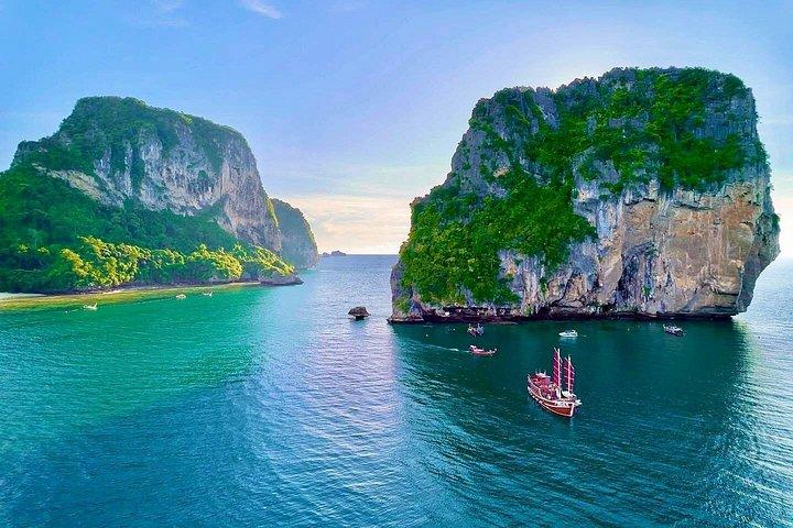 Krabi Sunset Cruise with BBQ Seafood Dinner