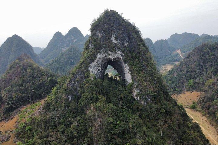 Private Car and Tour Guide Exploring Northern Vietnam