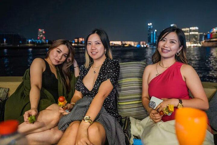 Dubai Marina Cruise diner