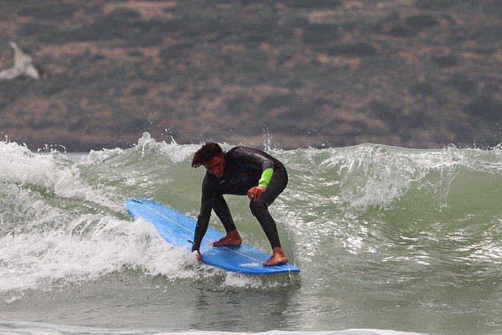 Beginner Surf Lessons in Essaouira – Easy & Fun