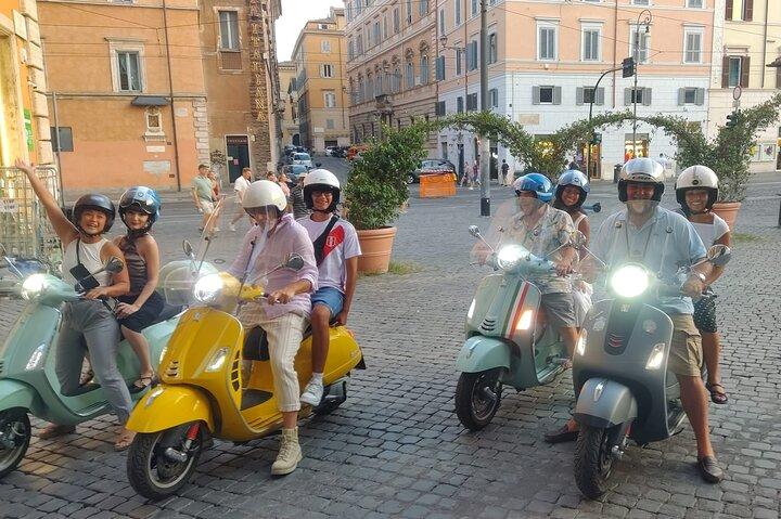 Rome Highlights by Vespa Visita guiada privada