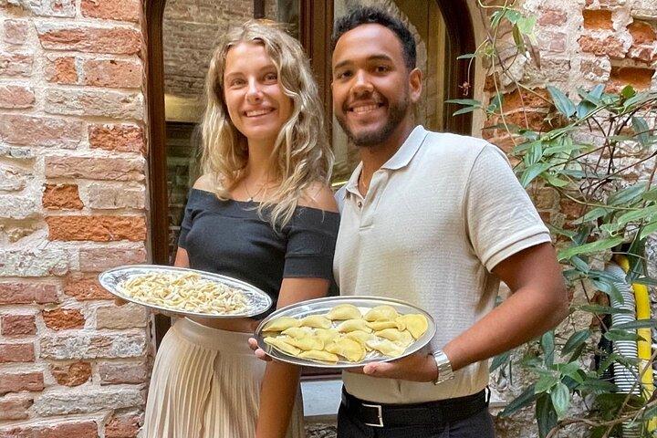 ヴェネツィア：上質なワインを味わいながらのパスタとティラミスク料理教室