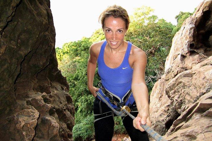 ライレー・クラビ半日ロッククライミングとビッグバット洞窟