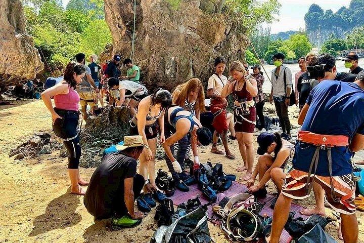 ライレー・クラビ半日ロッククライミングとビッグバット洞窟