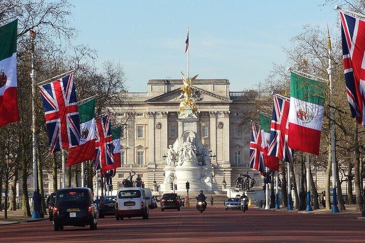 Tour por el Palacio de Buckingham y Stonehenge