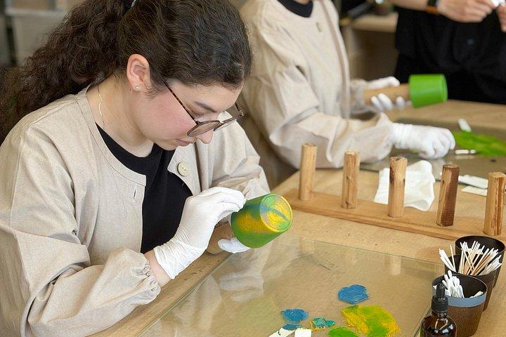 京都・西陣で漆器作りのワークショップ