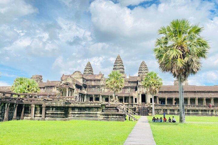 Transfer from Siem Reap Airport to Hotels in Siem Reap