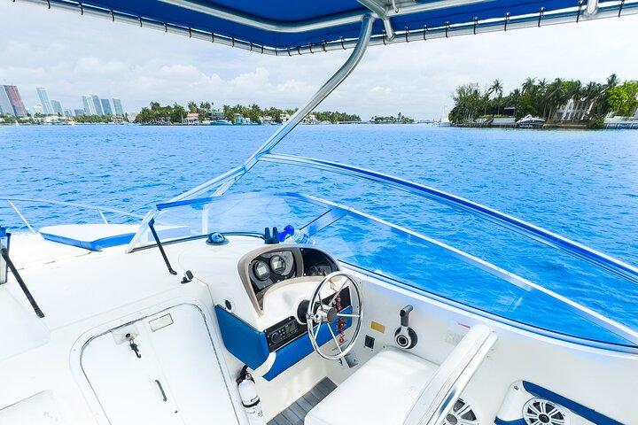Privat bådudlejning i Miami for 10 personer