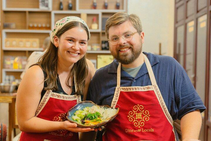Hanoi Cooking Class : tour del mercato, degustazione gratuita di liquori e caffè