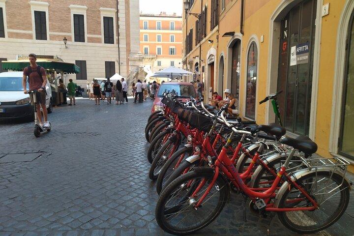 Rome 4hr Location de vélos avec catacombes Visite guidée