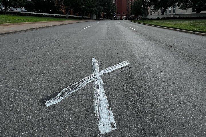 65 Minutos JFK Assassination Walking e Van Tour