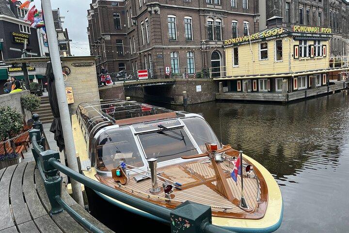 Amsterdam Private walking tour with a local