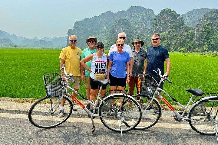 Hanoi : Excursion d'une journée à Hoa Lu, Tam Coc et Mua Caves