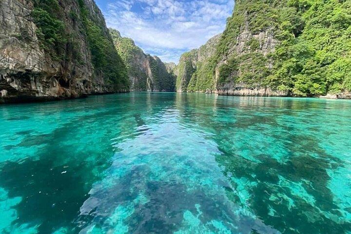 Phi Phi: Sunrise and Beat The Crowds Meio Dia de Speedboat