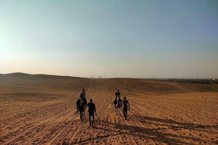 Giza dessert ridning – skjulte pyramider oplevelse