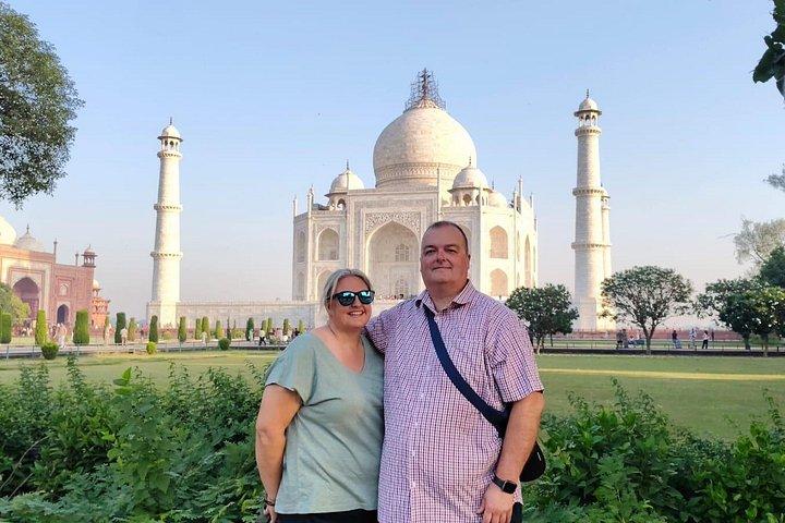 タージ・マハル アグラ城 ベビータージ デリーからの日帰り旅行