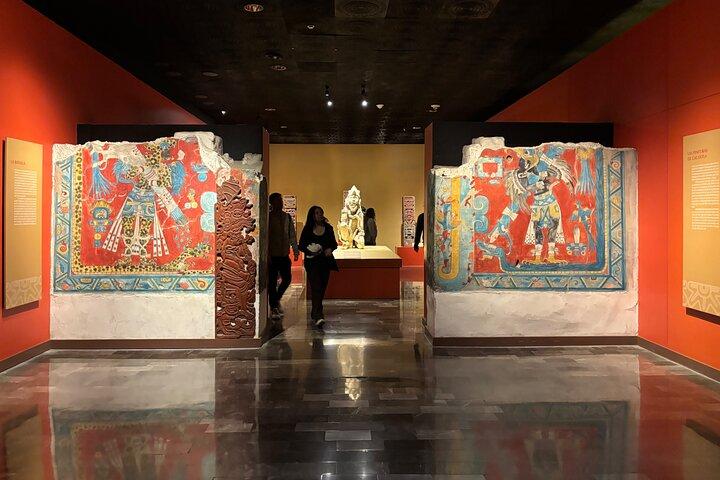 Antropologiska museet och Chapultepec slott med specialister