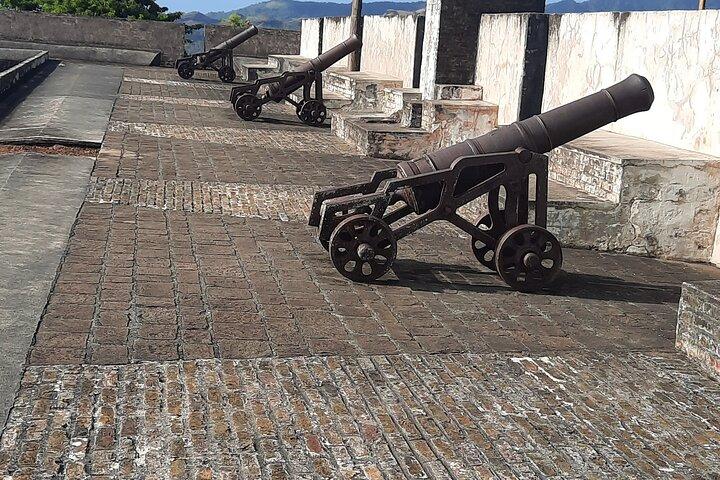 Tour Fort Charlotte, Piraten der Karibik und Wallilabou