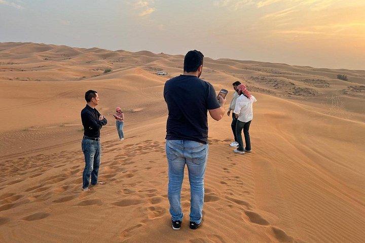 Premium Wüstensafari in Dubai mit Buffet-Abendessen