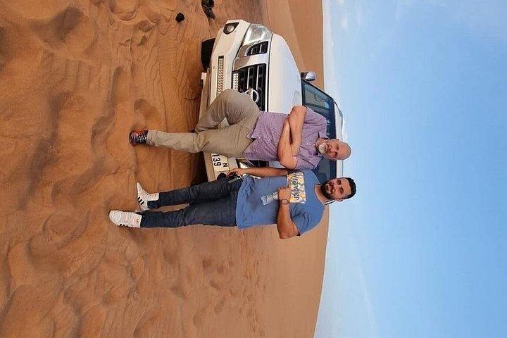 Premium Wüstensafari in Dubai mit Buffet-Abendessen