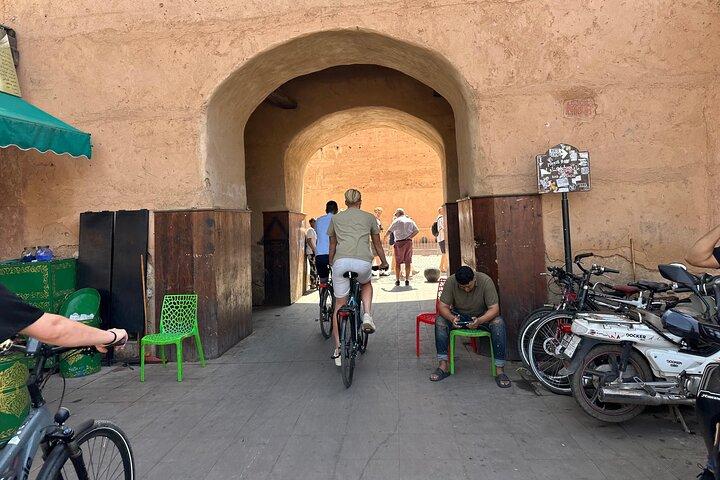 Besök Marrakech med elcykel, Medina, souker och monument