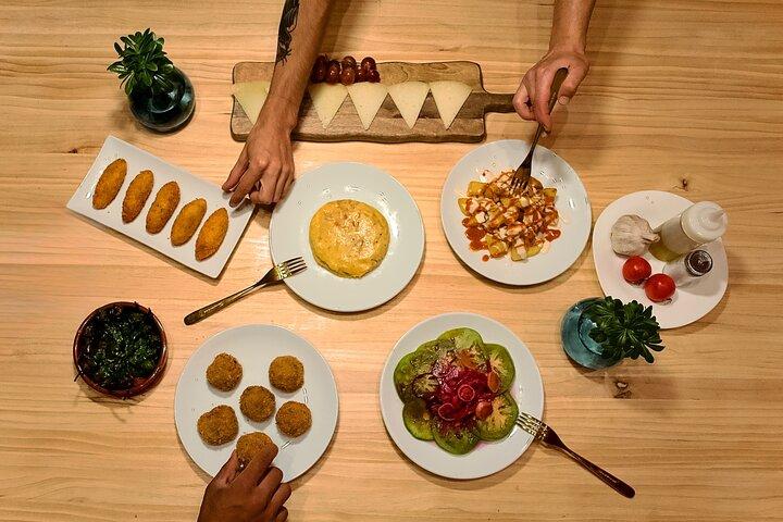Autentica lezione di cucina di tapas Spagnole a Barcellona